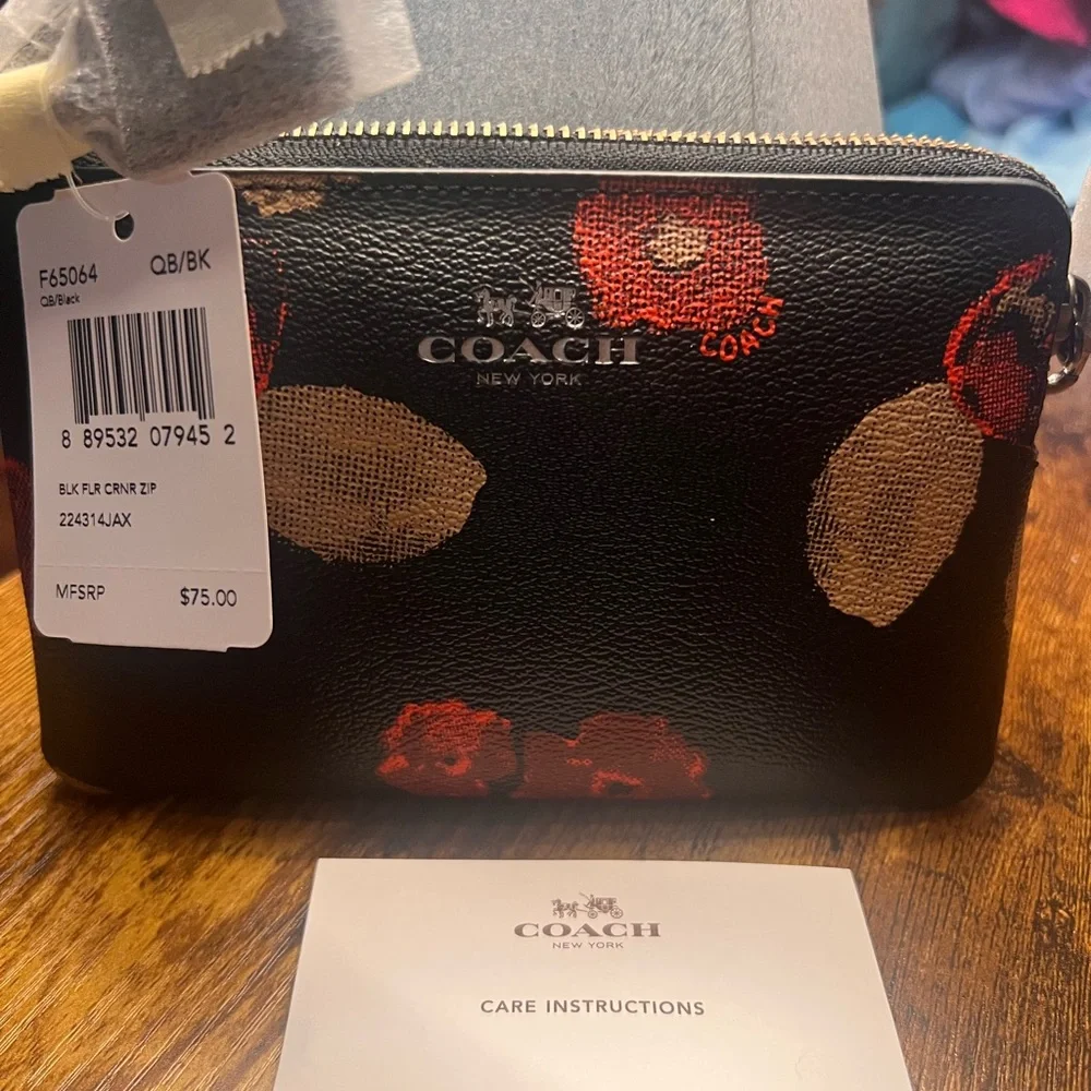Coach Black and Red Floral wallet/wristlet - Picture 2 of 10